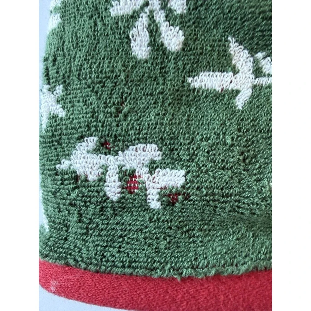 DKNY Christmas Hand Towels Green White Red Holly Reversible Holiday Set of 2